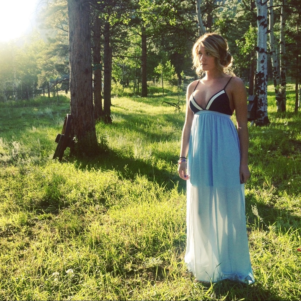Francesca’s Maxi Dress